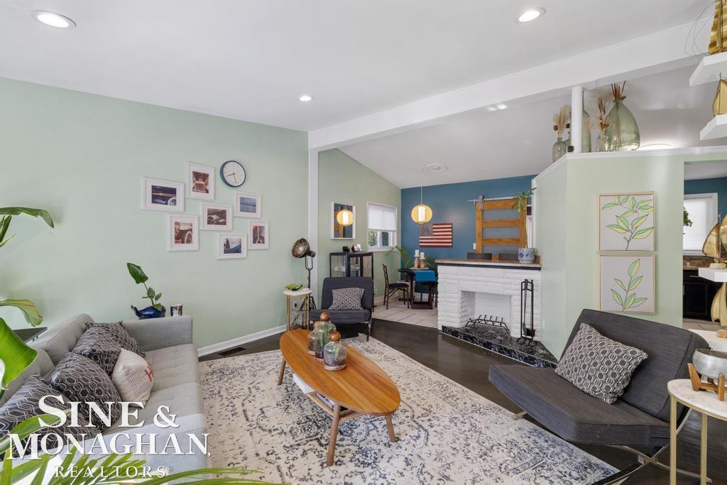 22425 Saint Joan St Street