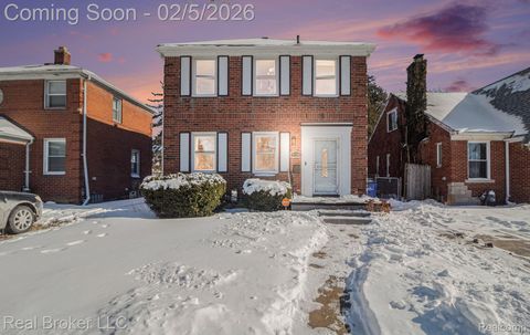 15390 Auburn Street Detroit City MI 48223