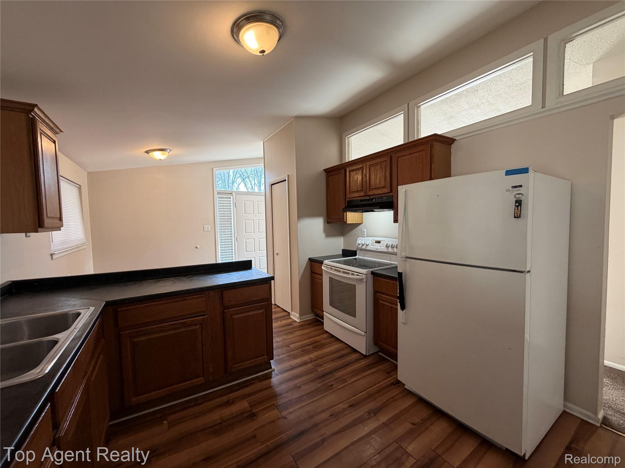 29609 Everett Street