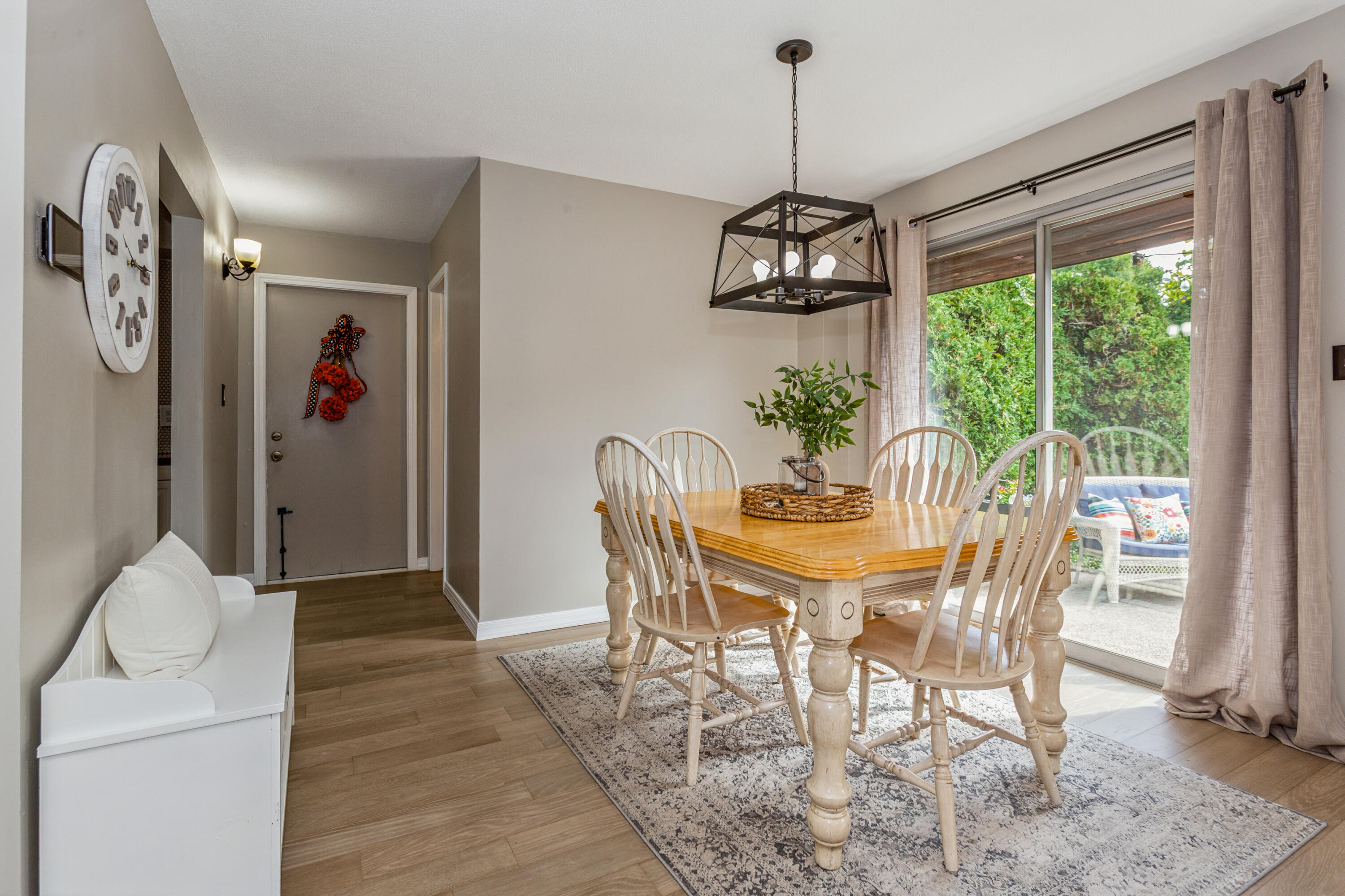 2727 S Lakeshore Drive C11