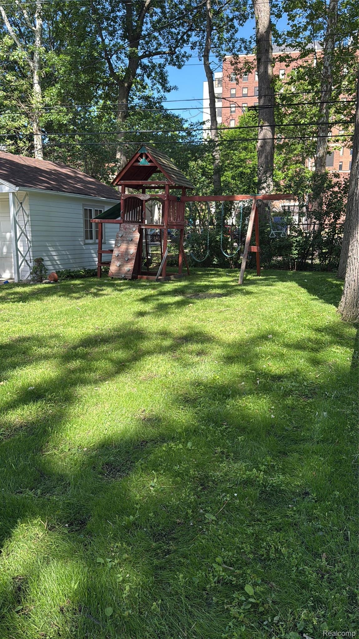 1500 Sherwood Court