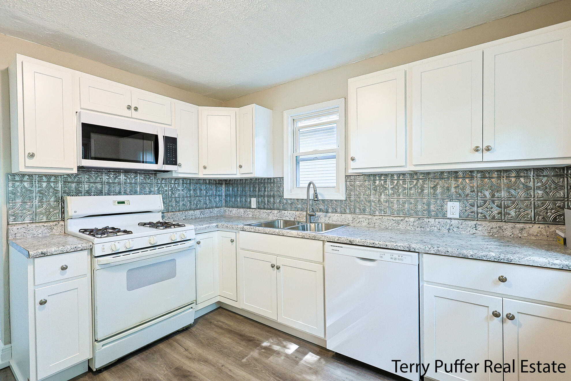 1688 Superior Street