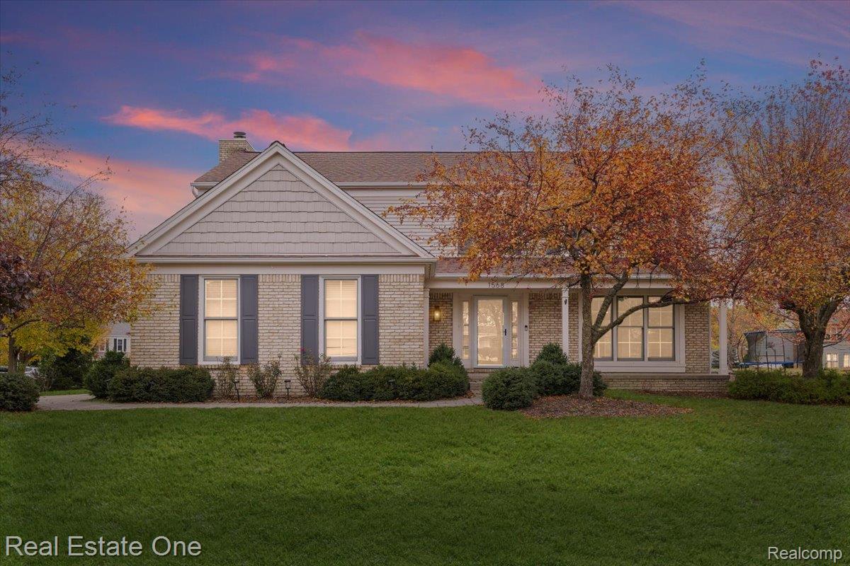 1568 Grandview Drive