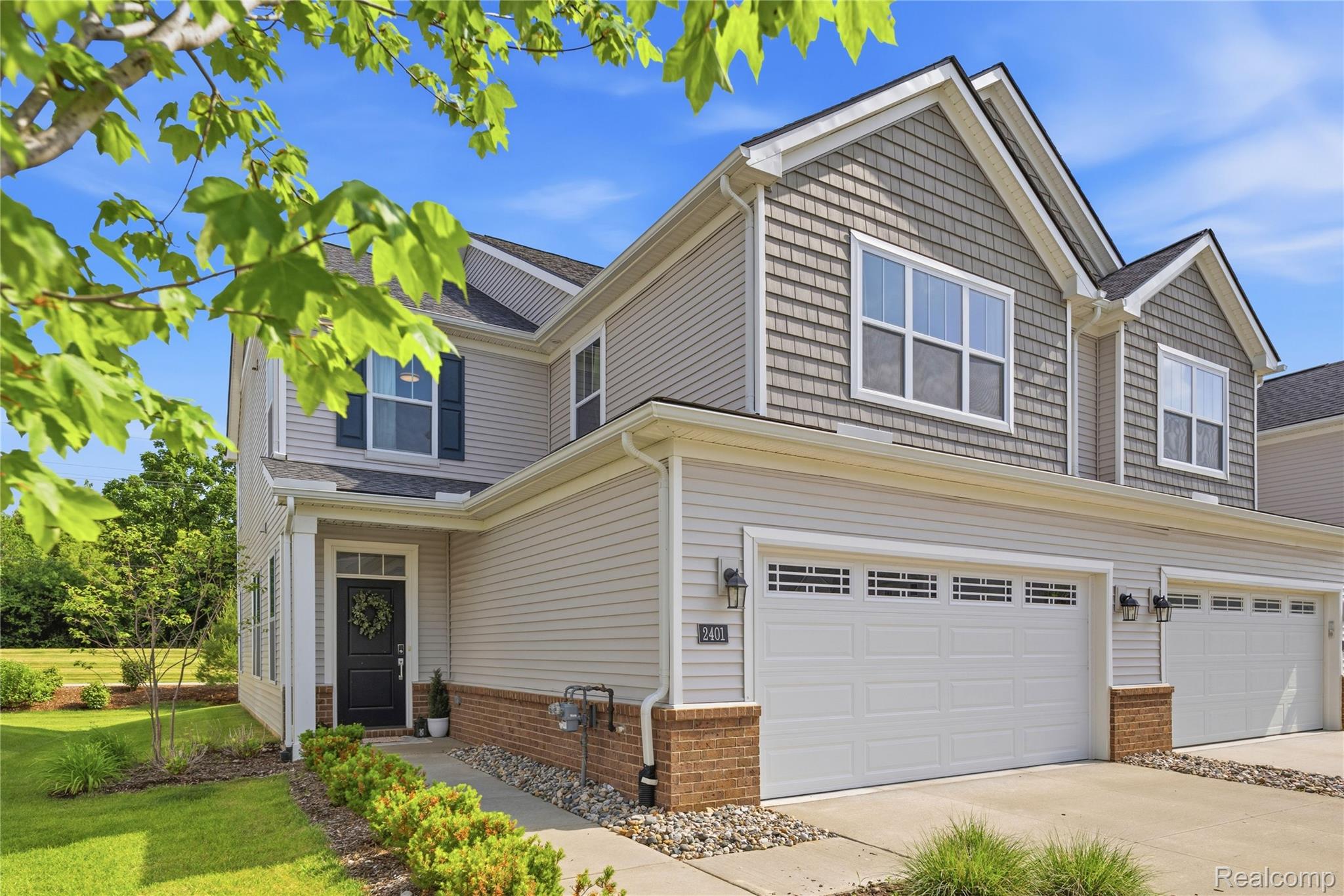 2401 Salt Springs Drive