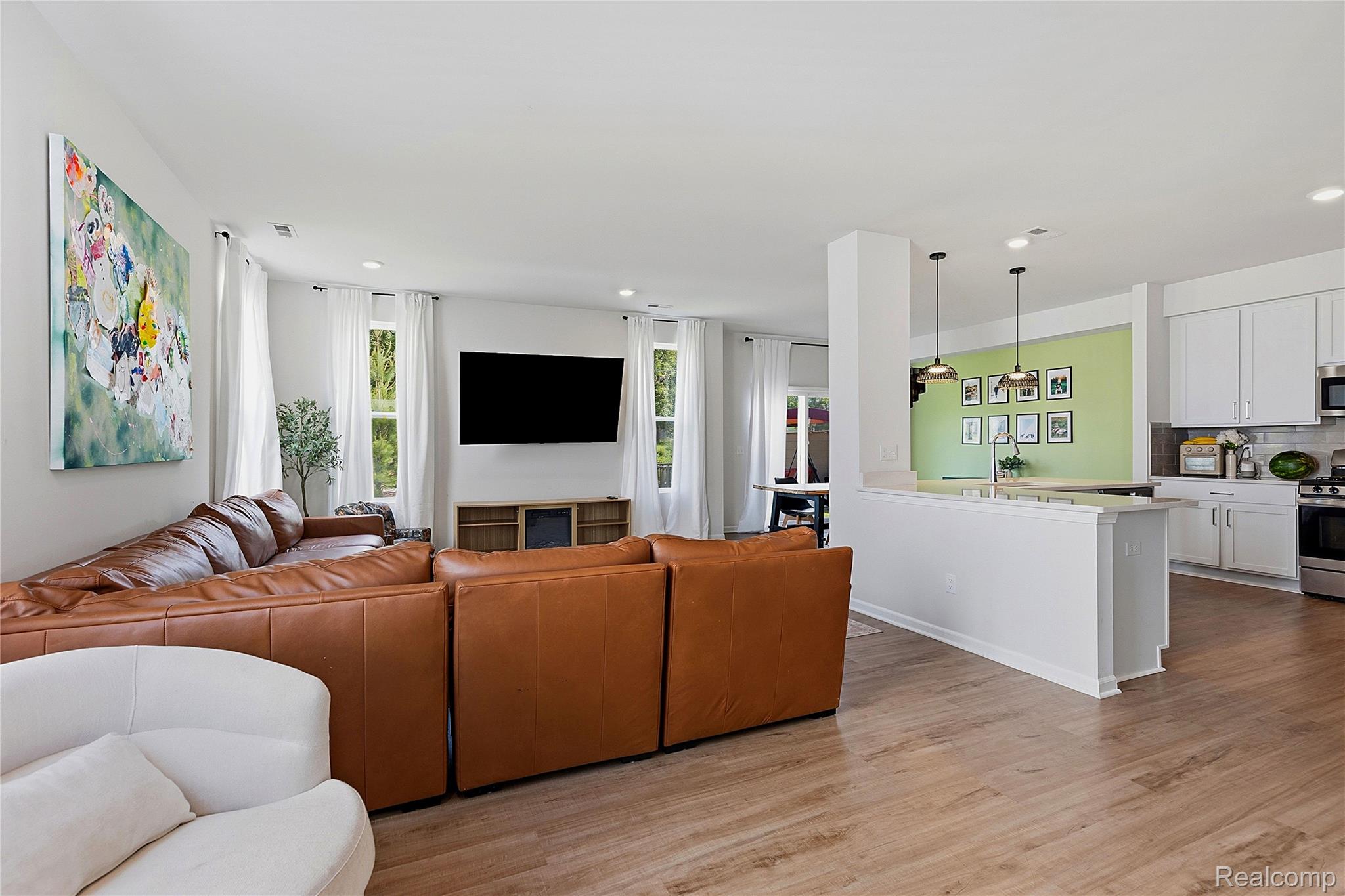 2401 Salt Springs Drive