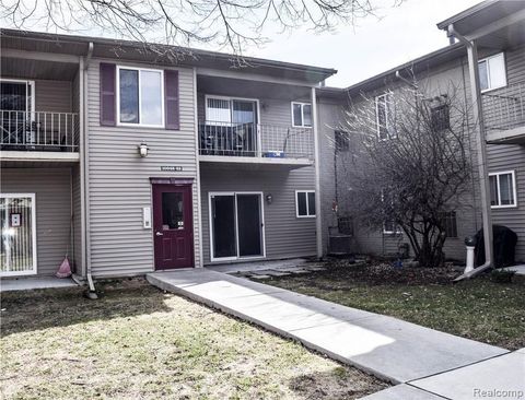 10050 ALLEN POINTE Drive Allen Park City MI 48101