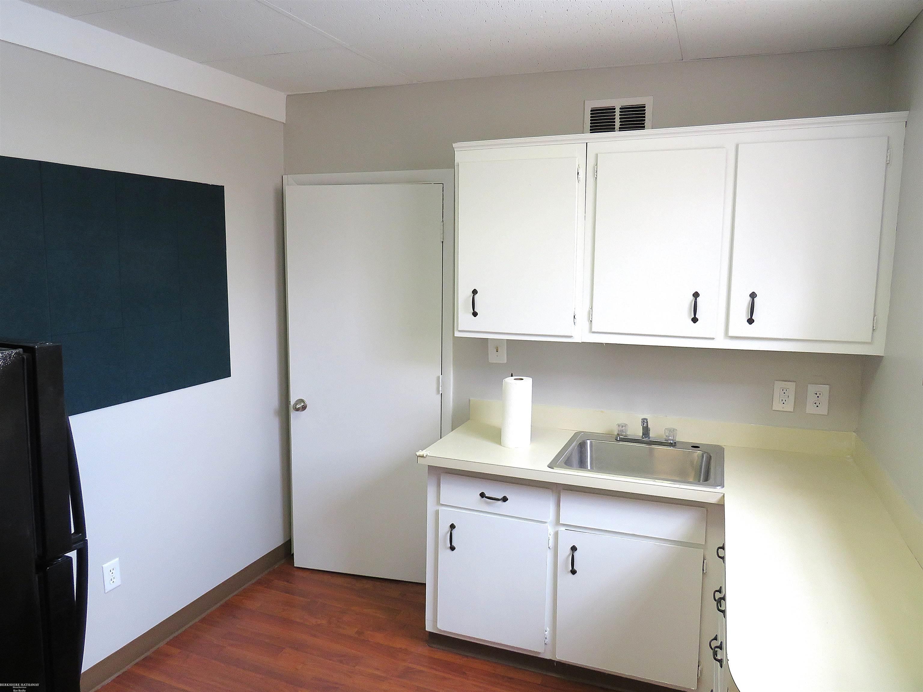 Clinton Township, Michigan 48036, United States, ,Residential,Active,251985