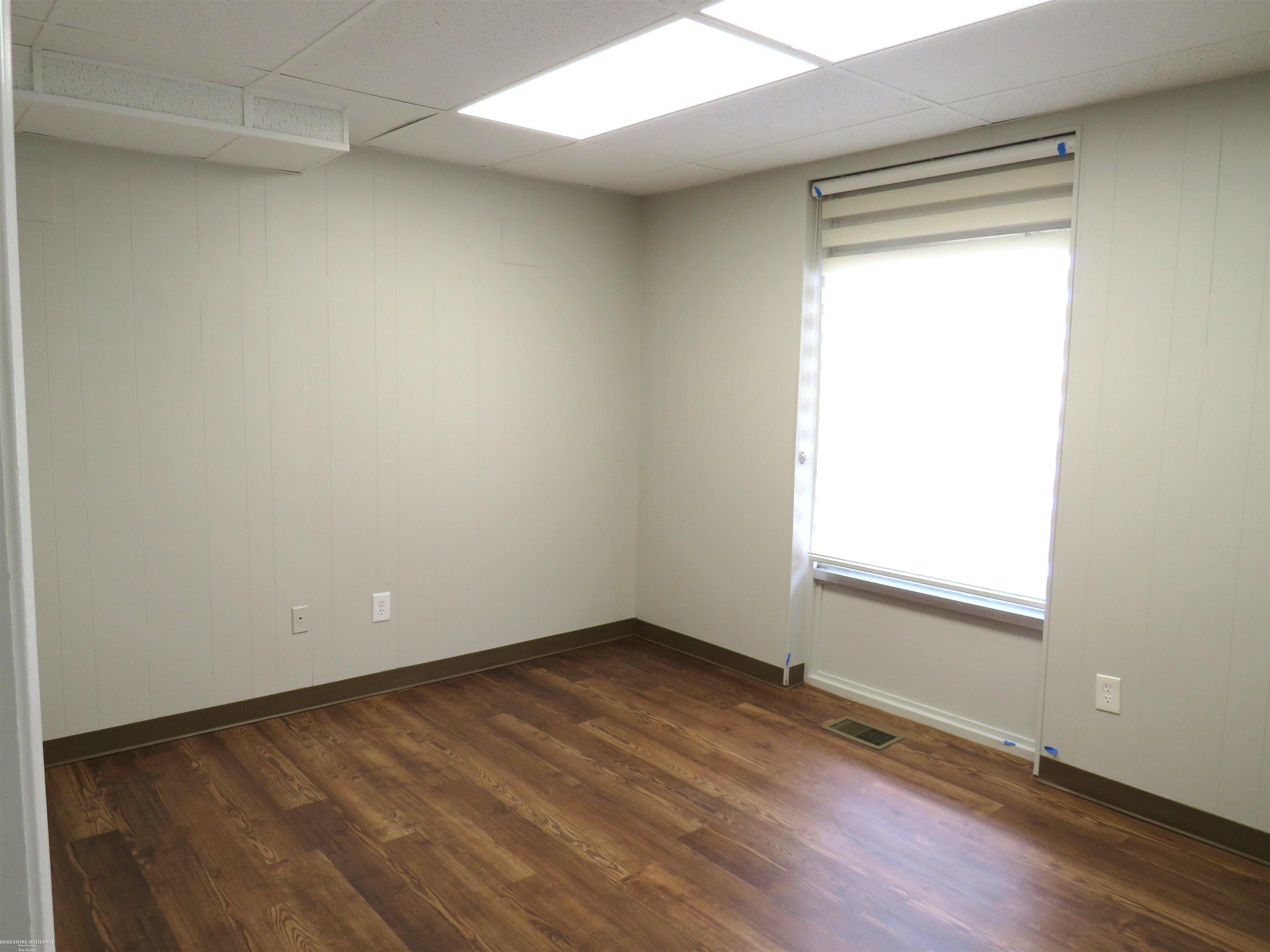 Clinton Township, Michigan 48036, United States, ,Residential,Active,251985