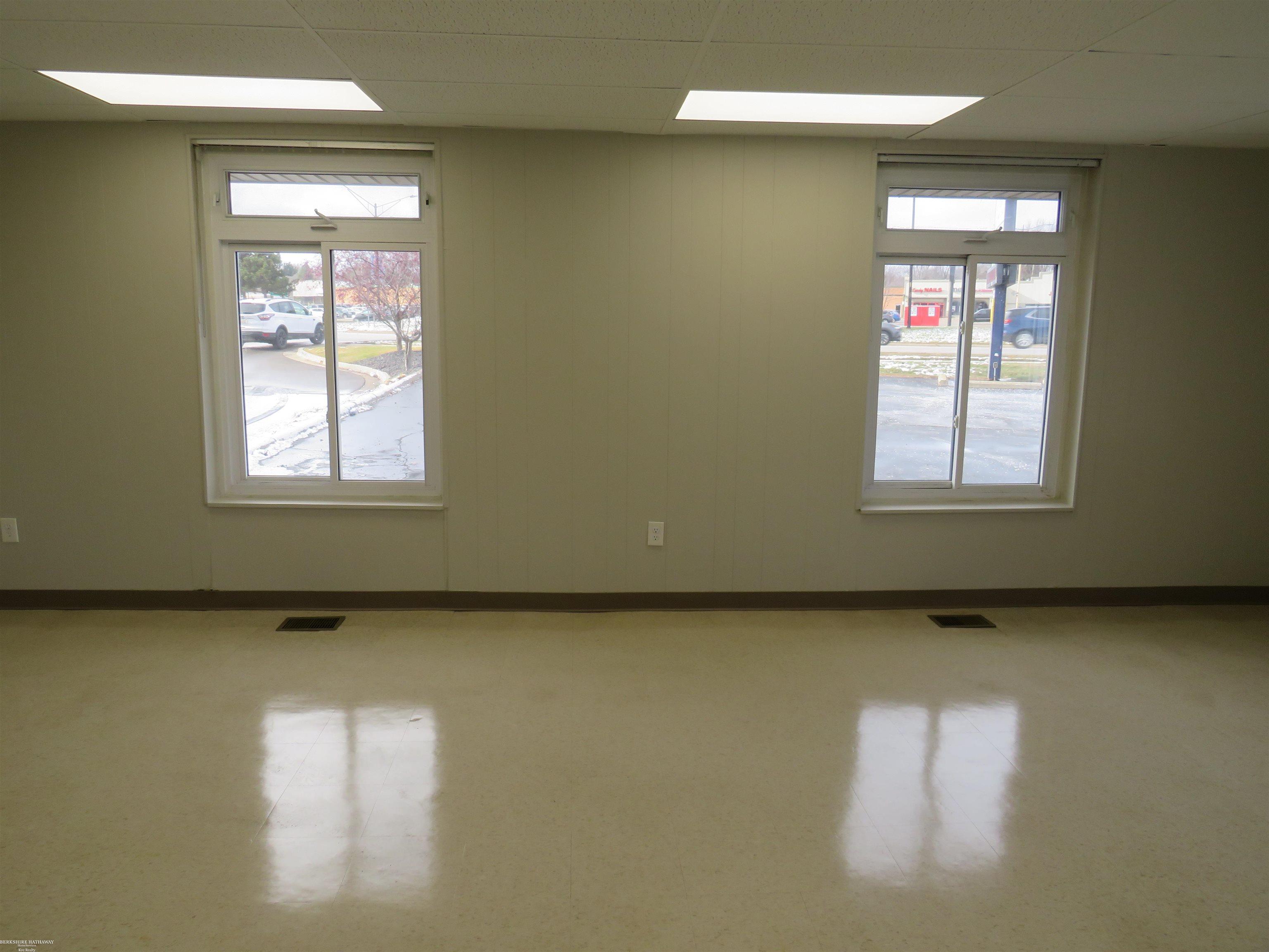 Clinton Township, Michigan 48036, United States, ,Residential,Active,251985