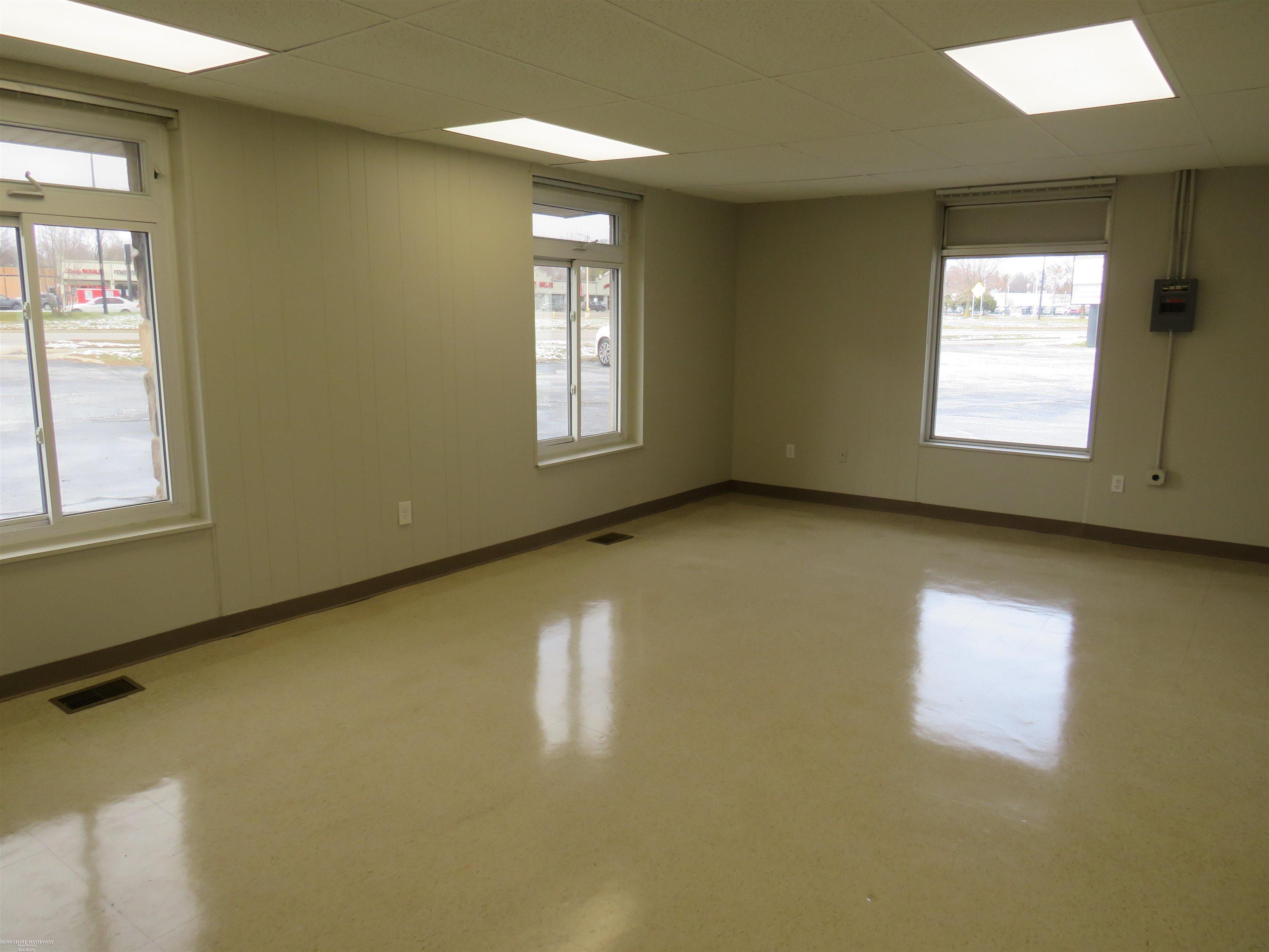 Clinton Township, Michigan 48036, United States, ,Residential,Active,251985