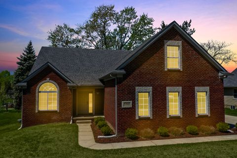 11895 ADAMS Livonia City Wayne MI 48150