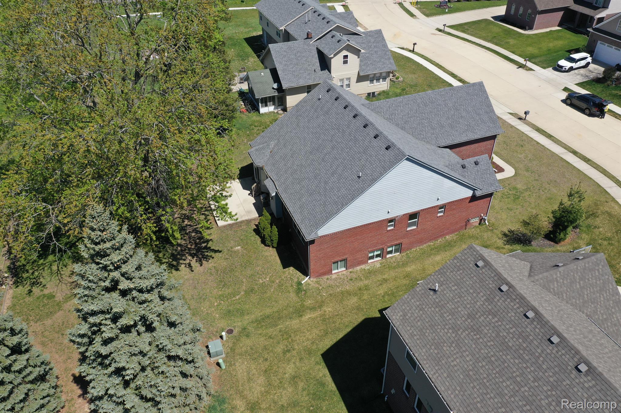 11895 ADAMS