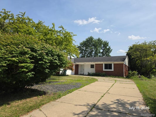 18251 SANTA ANN AVE, LATHRUP VILLAGE, MI 48076 - Image 55b28cec6e6cc4e8b211284b61fb4ab3/155456533