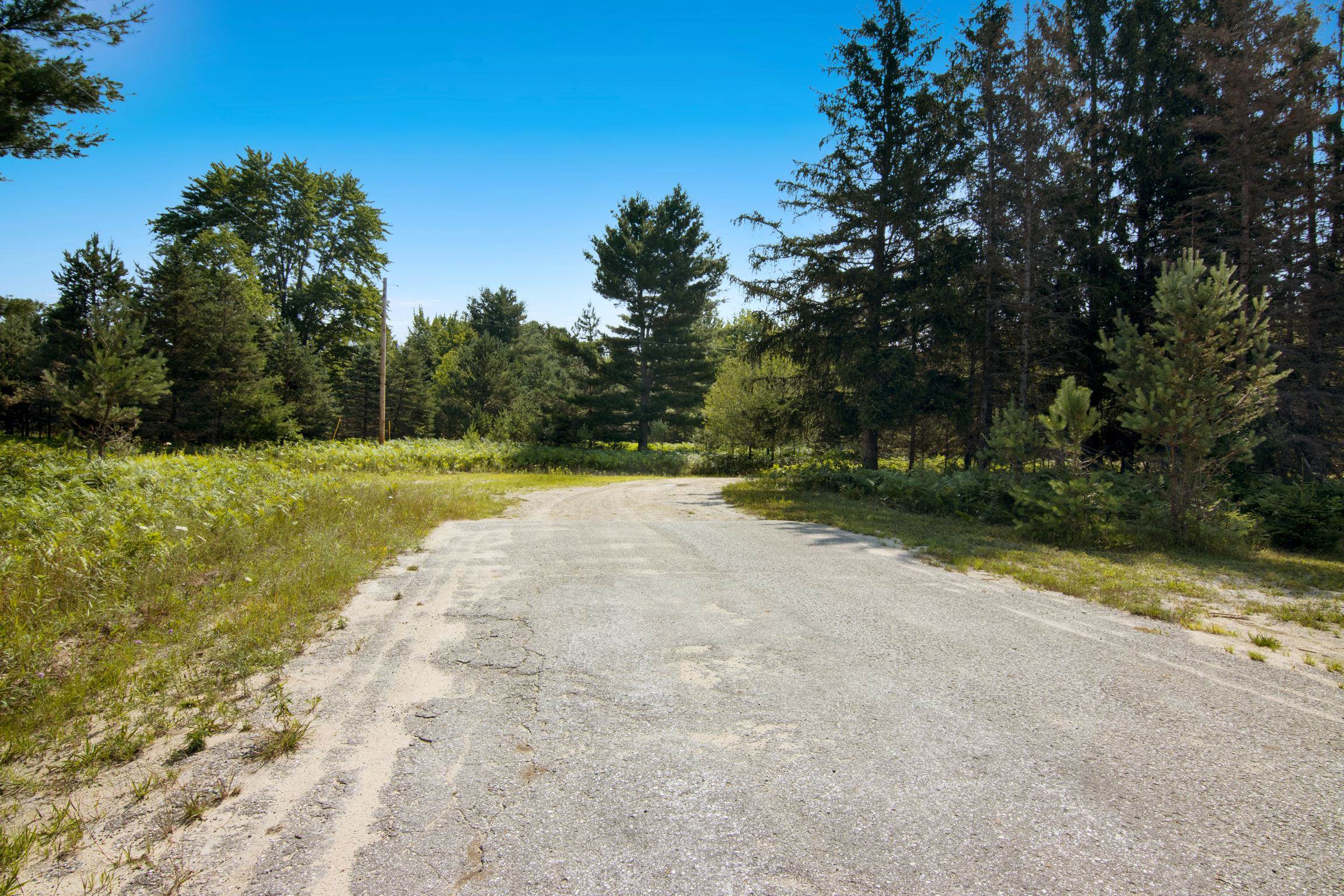 00 Aero Park Drive