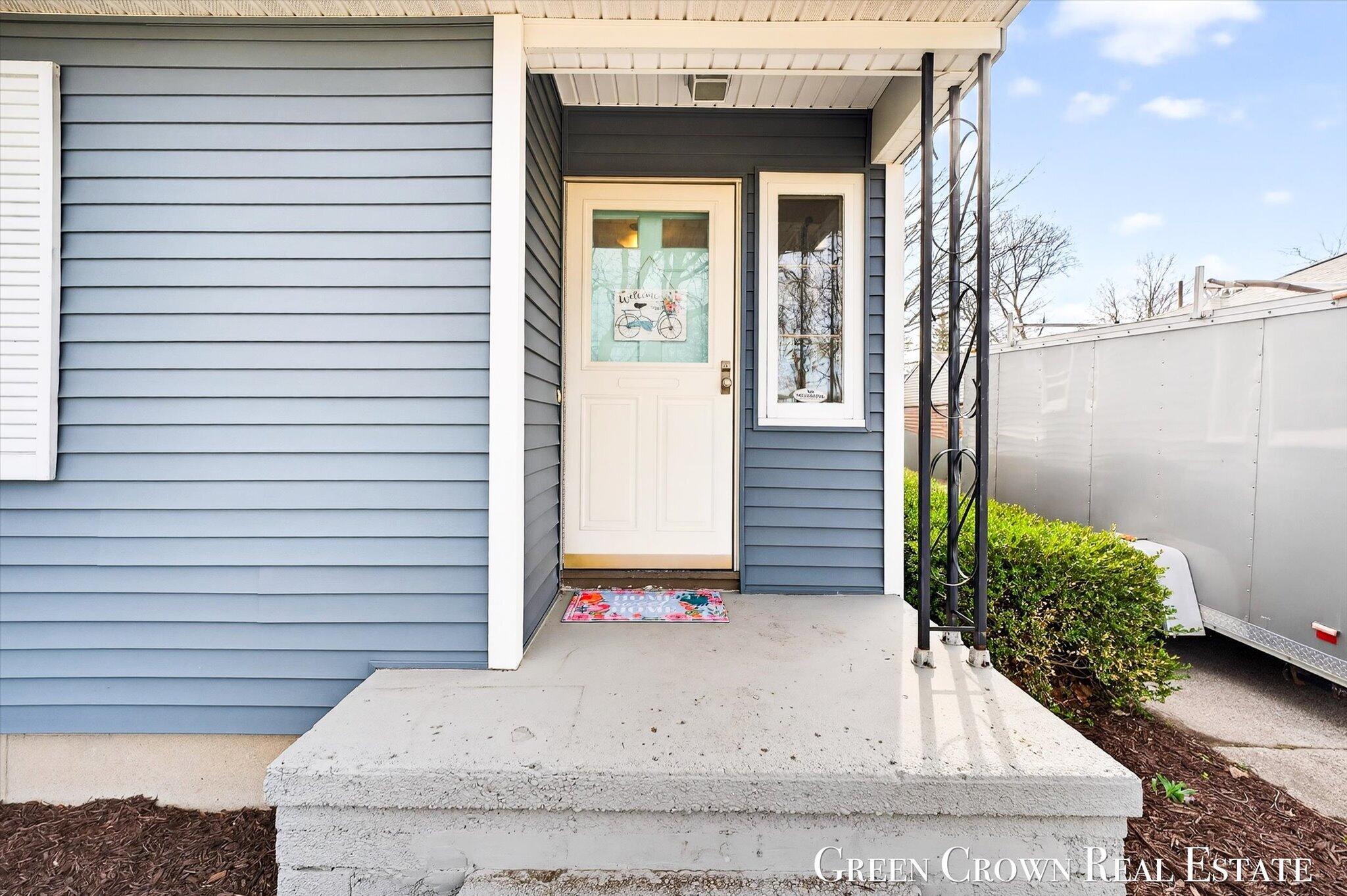 2710 Fuller Avenue NE