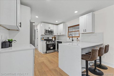 Tiny photo for 5688 Tequesta Court, West Bloomfield Charter Township, MI 48323 (MLS # 20261010253)