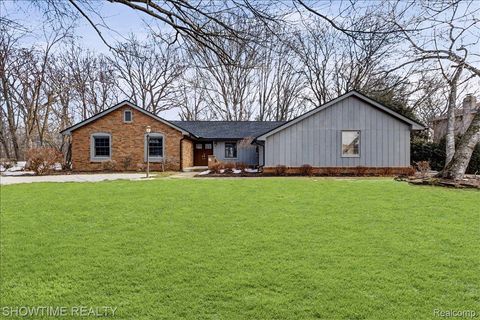 Tiny photo for 5688 Tequesta Court, West Bloomfield Charter Township, MI 48323 (MLS # 20261010253)