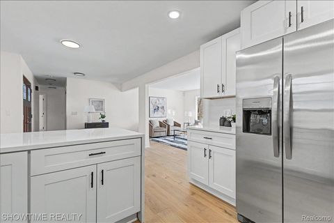 Tiny photo for 5688 Tequesta Court, West Bloomfield Charter Township, MI 48323 (MLS # 20261010253)