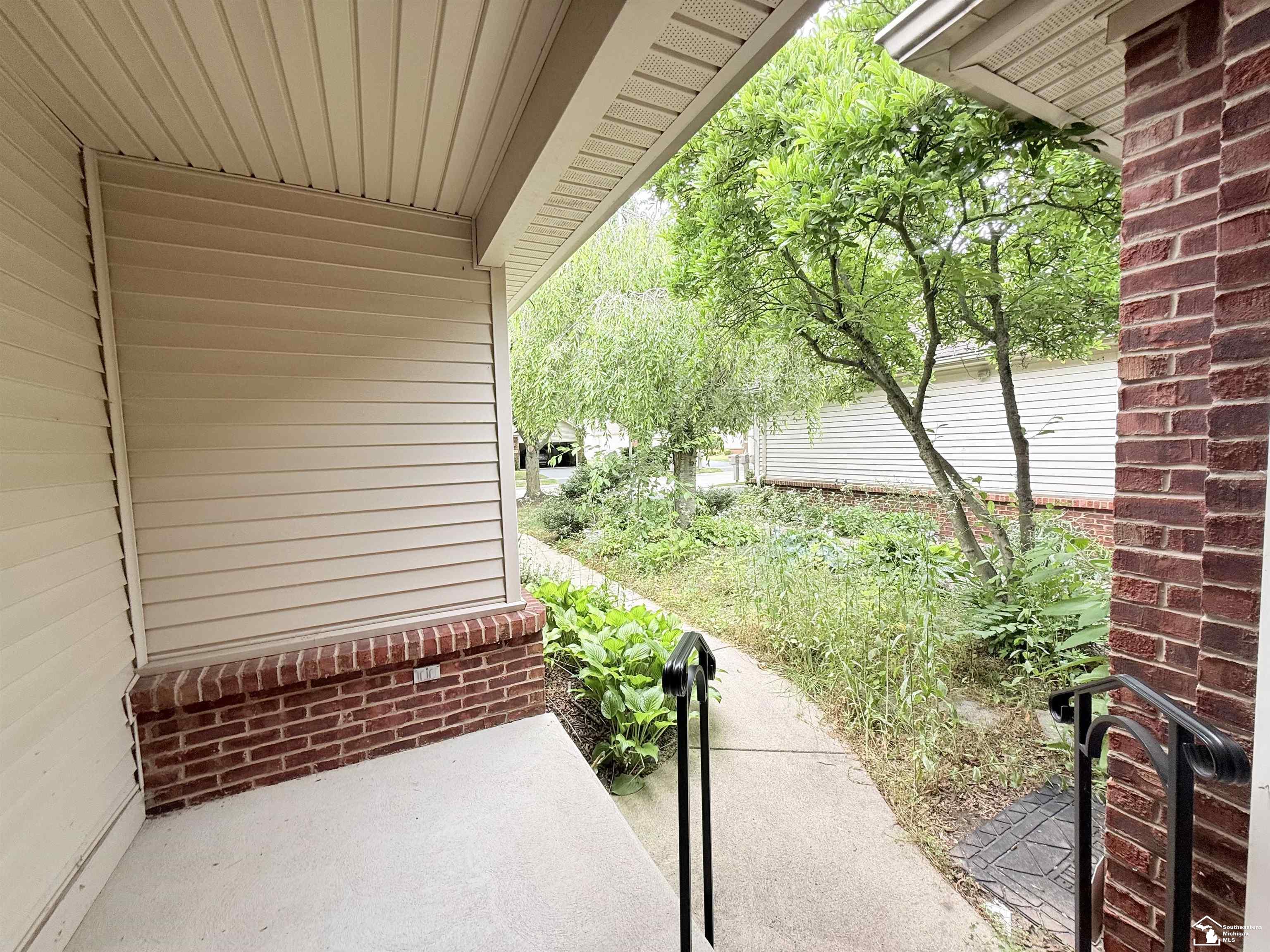 1626 Spruce Court