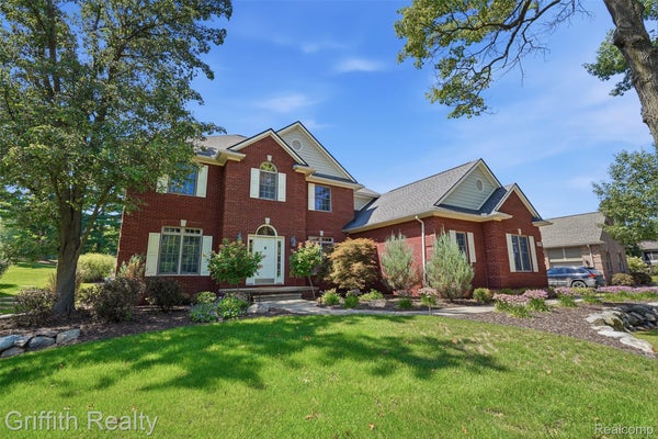 4700 CLIFFORD RD, BRIGHTON, MI 48116 - Image 55cf7d493c2d245f584a4b8e85f8f8cf/2242319625