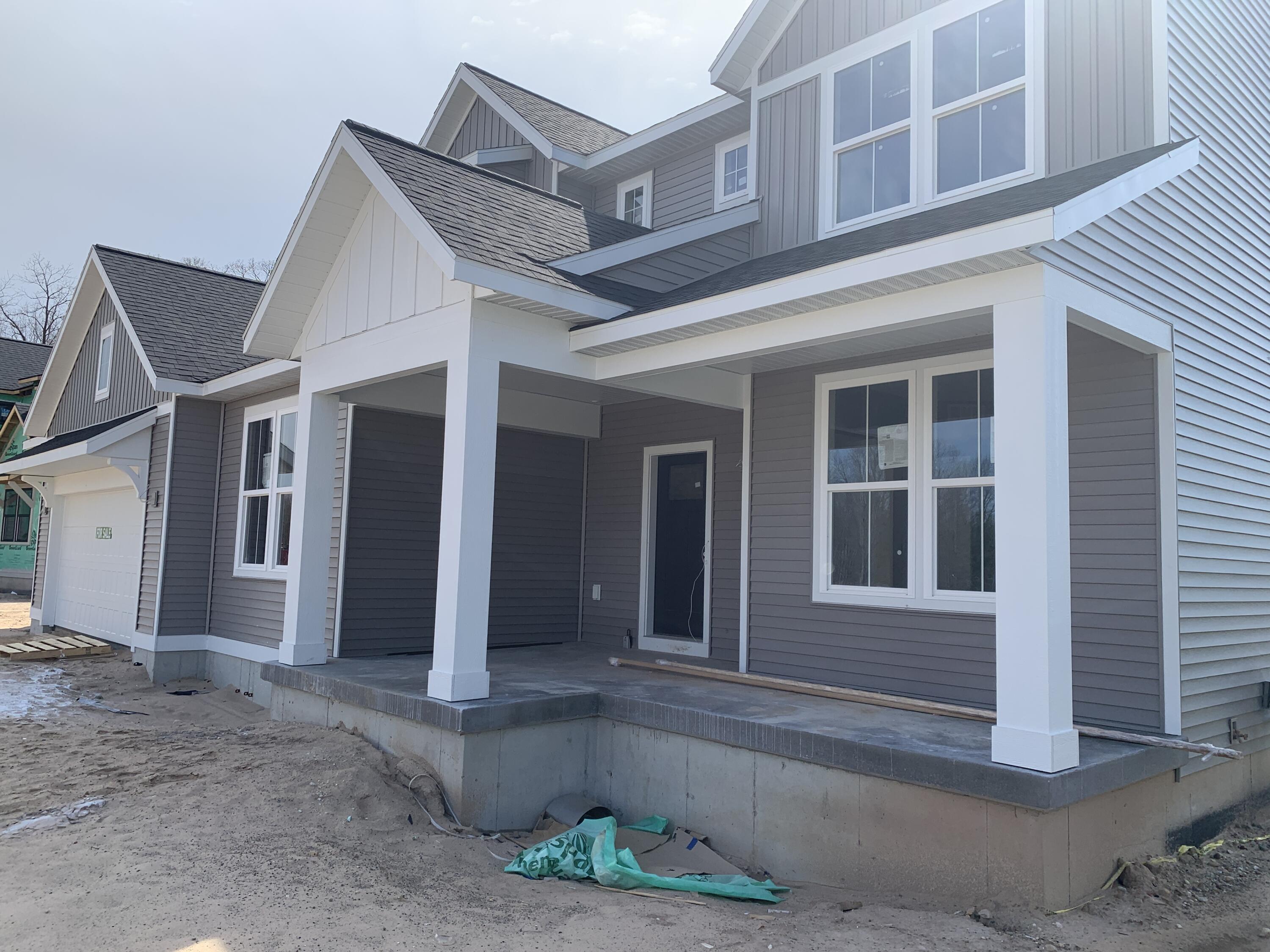 6563 Ravine Point Drive NE