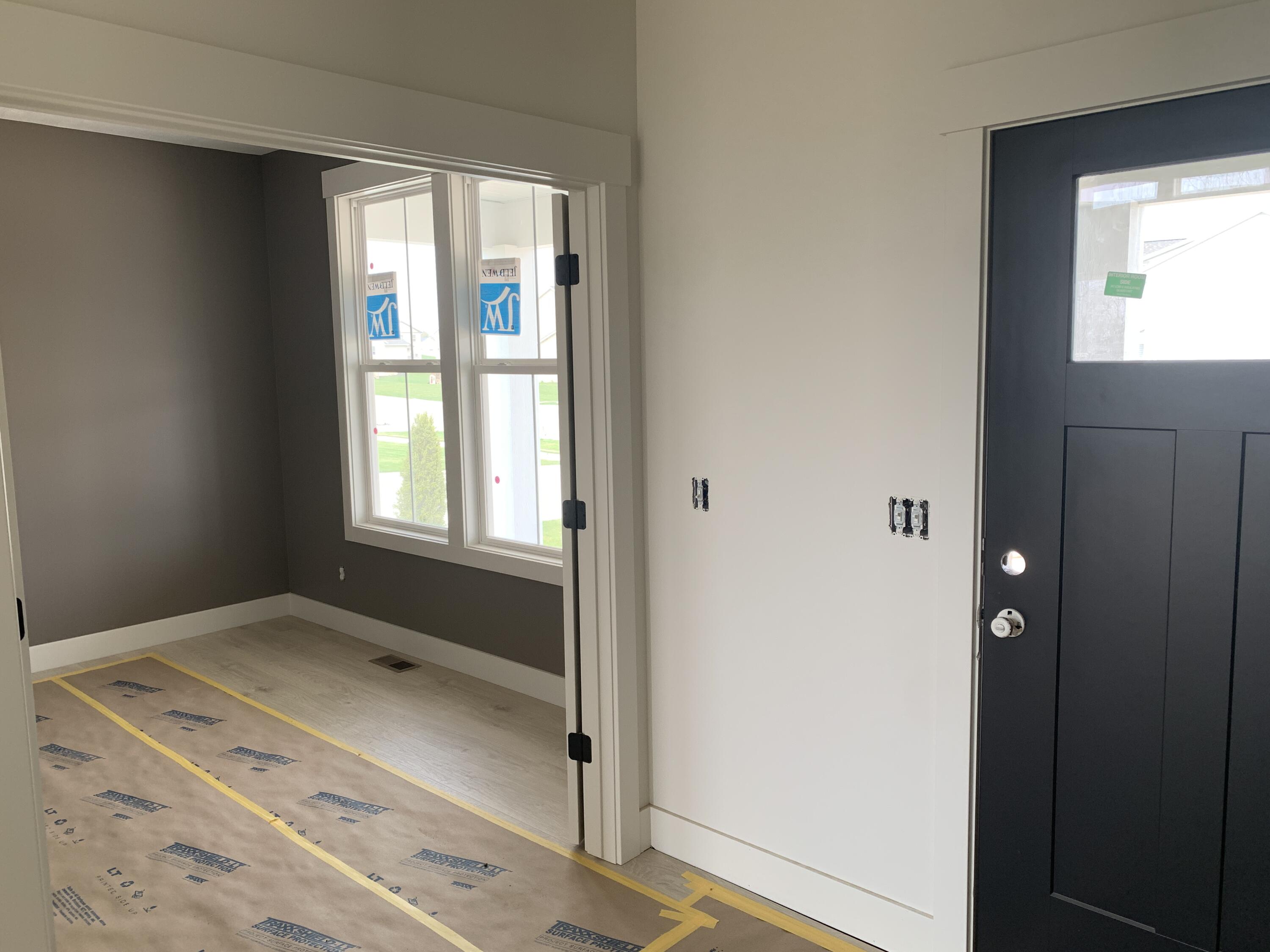 6563 Ravine Point Drive NE