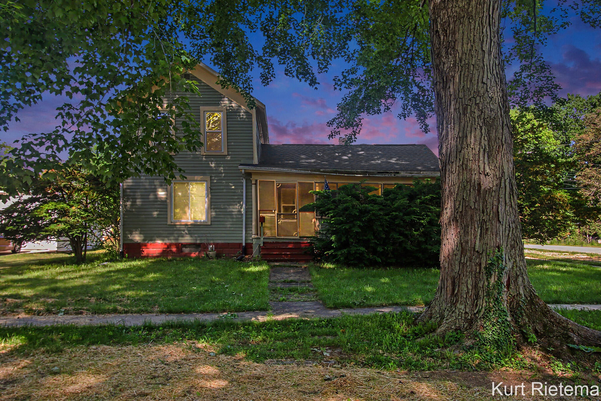 220 Hamilton Avenue