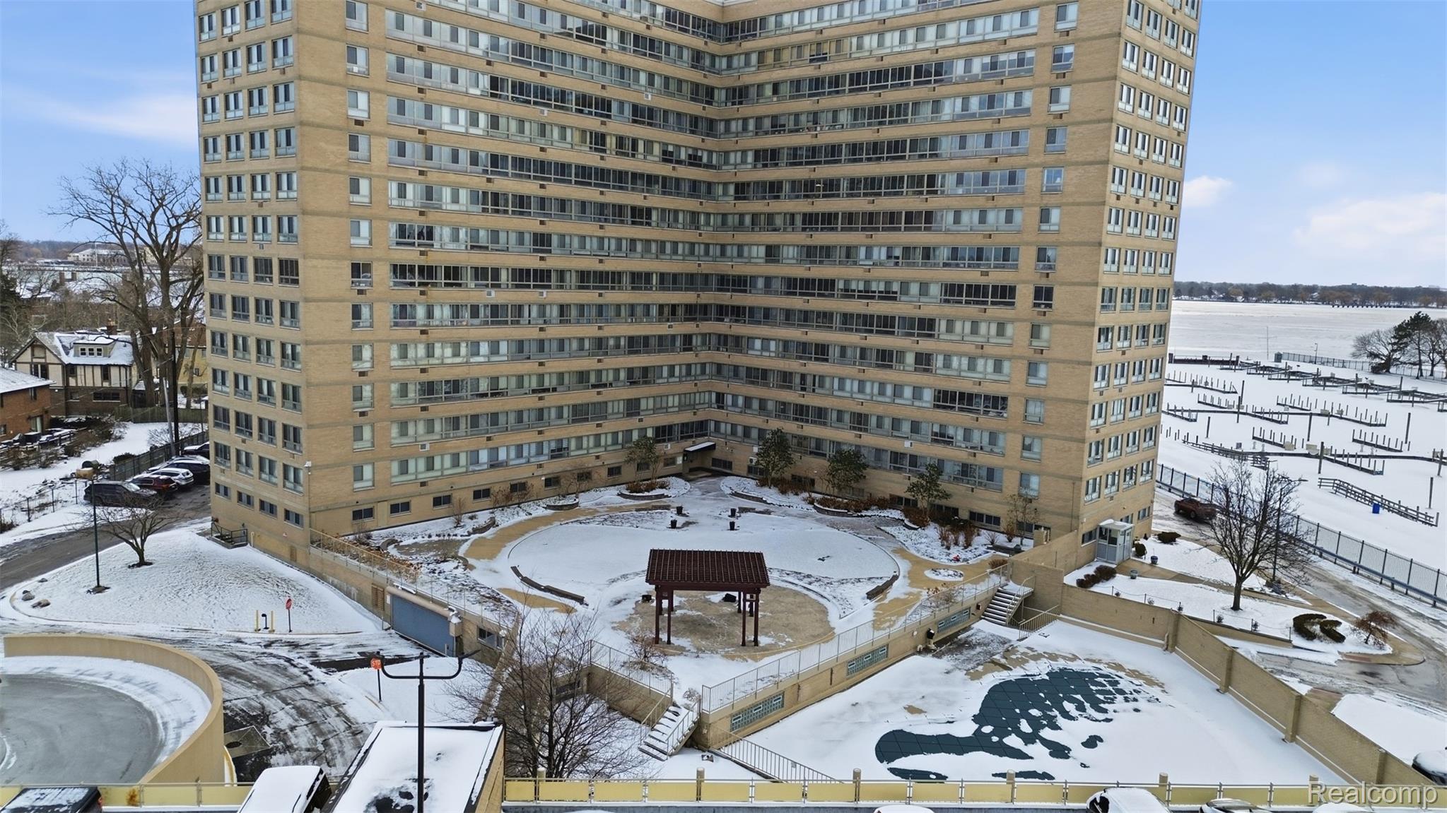 8900 E Jefferson Avenue 603