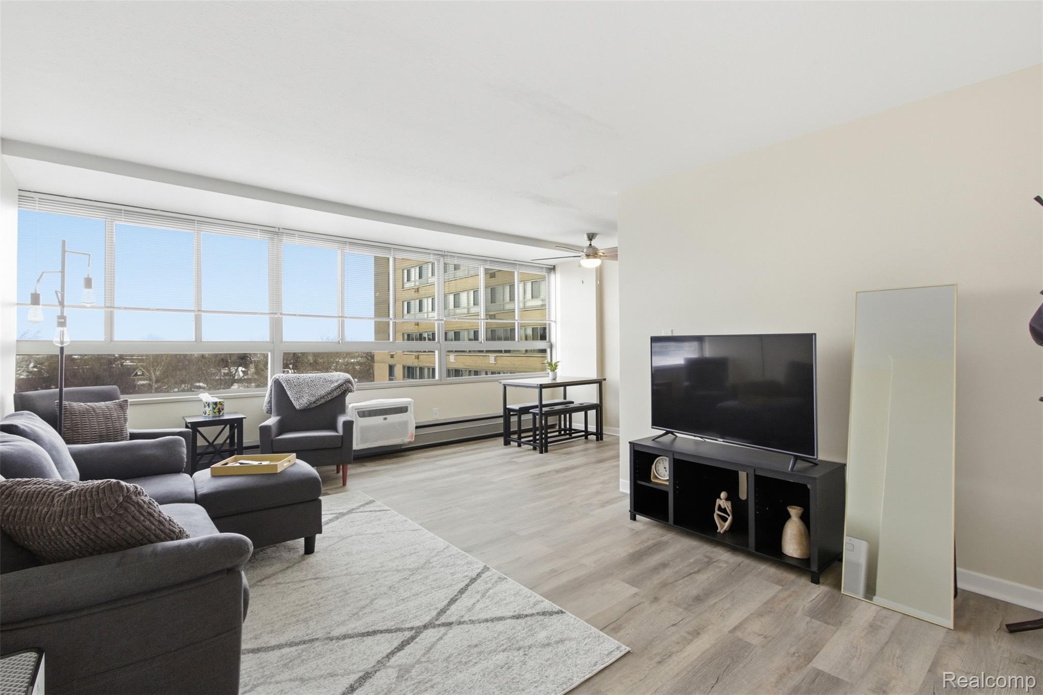 8900 E Jefferson Avenue 603