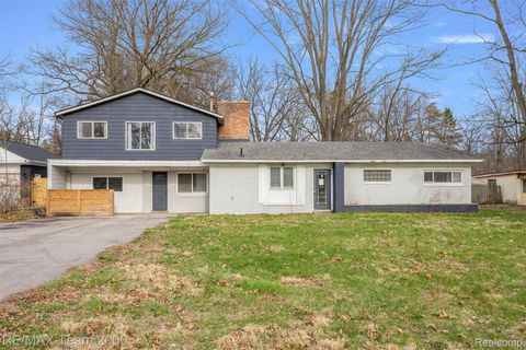 Photo of 22164 Berg Road, Southfield City, MI 48033 (MLS # 20261010589)