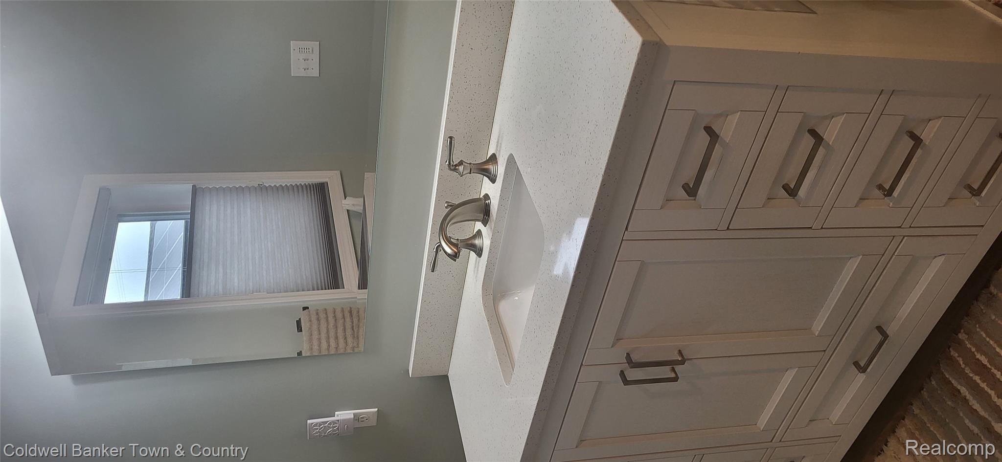 10557 Kenicott Trail