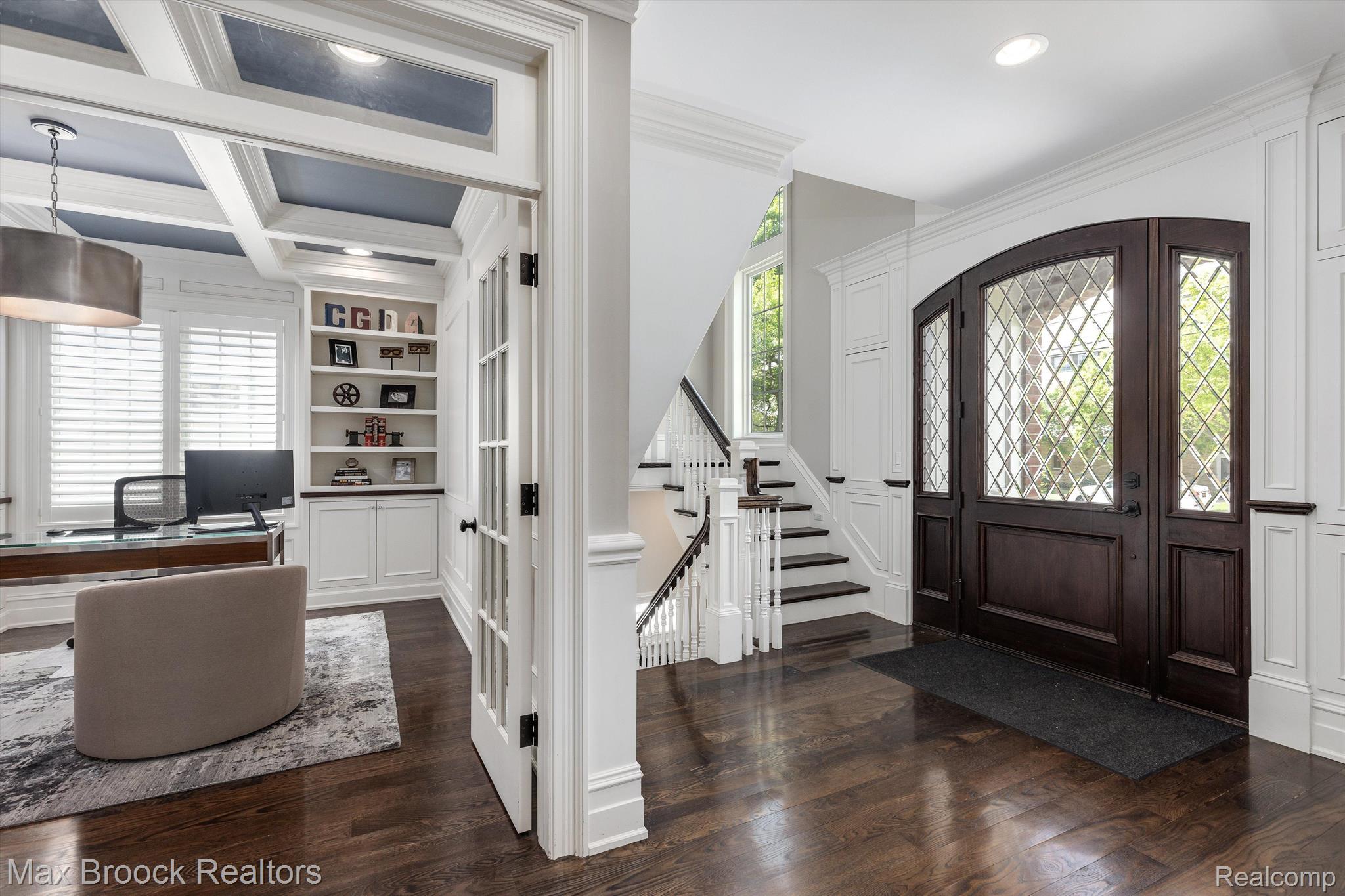 578 WOODLAND Street