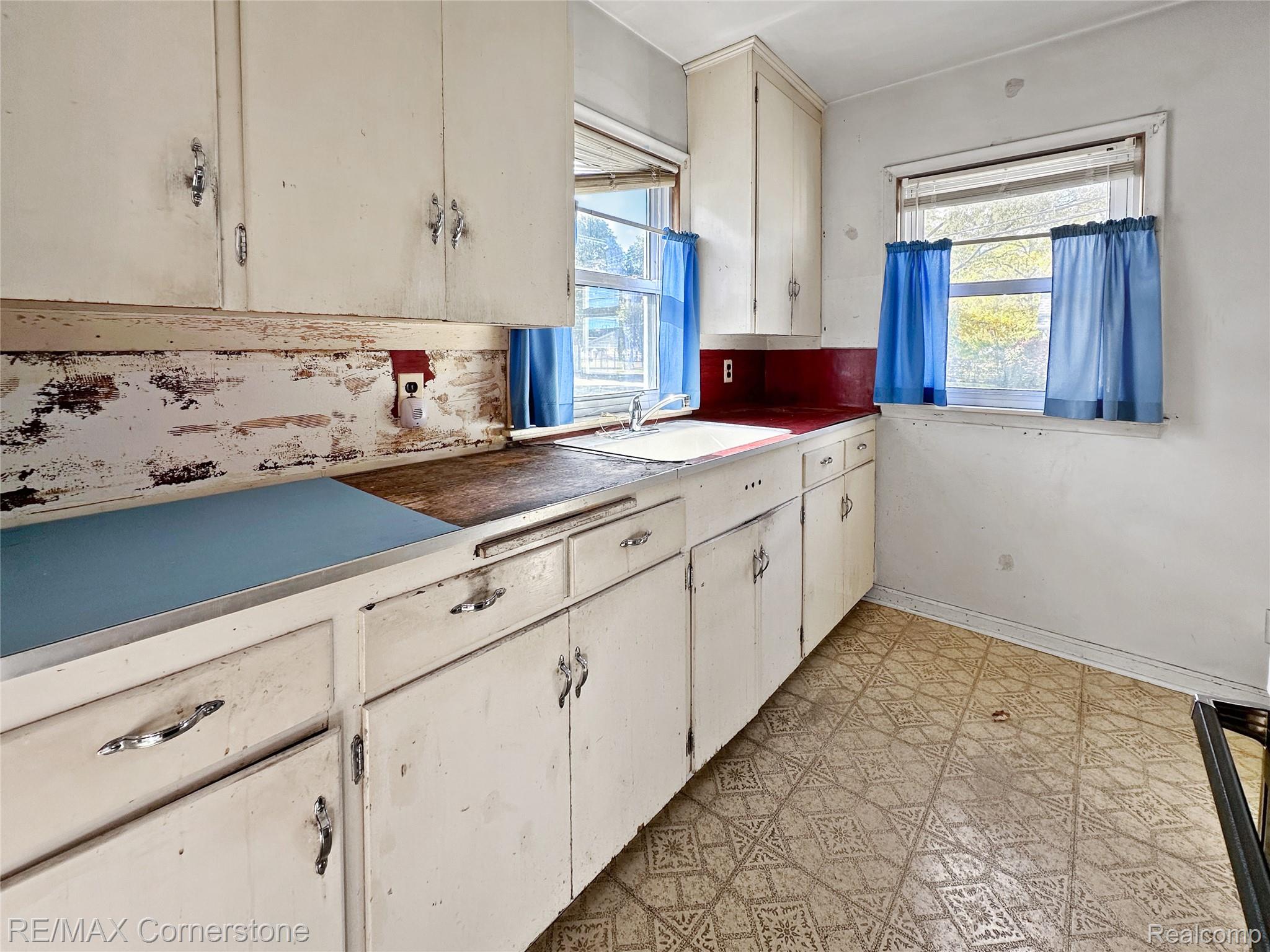 1330 Junction Street