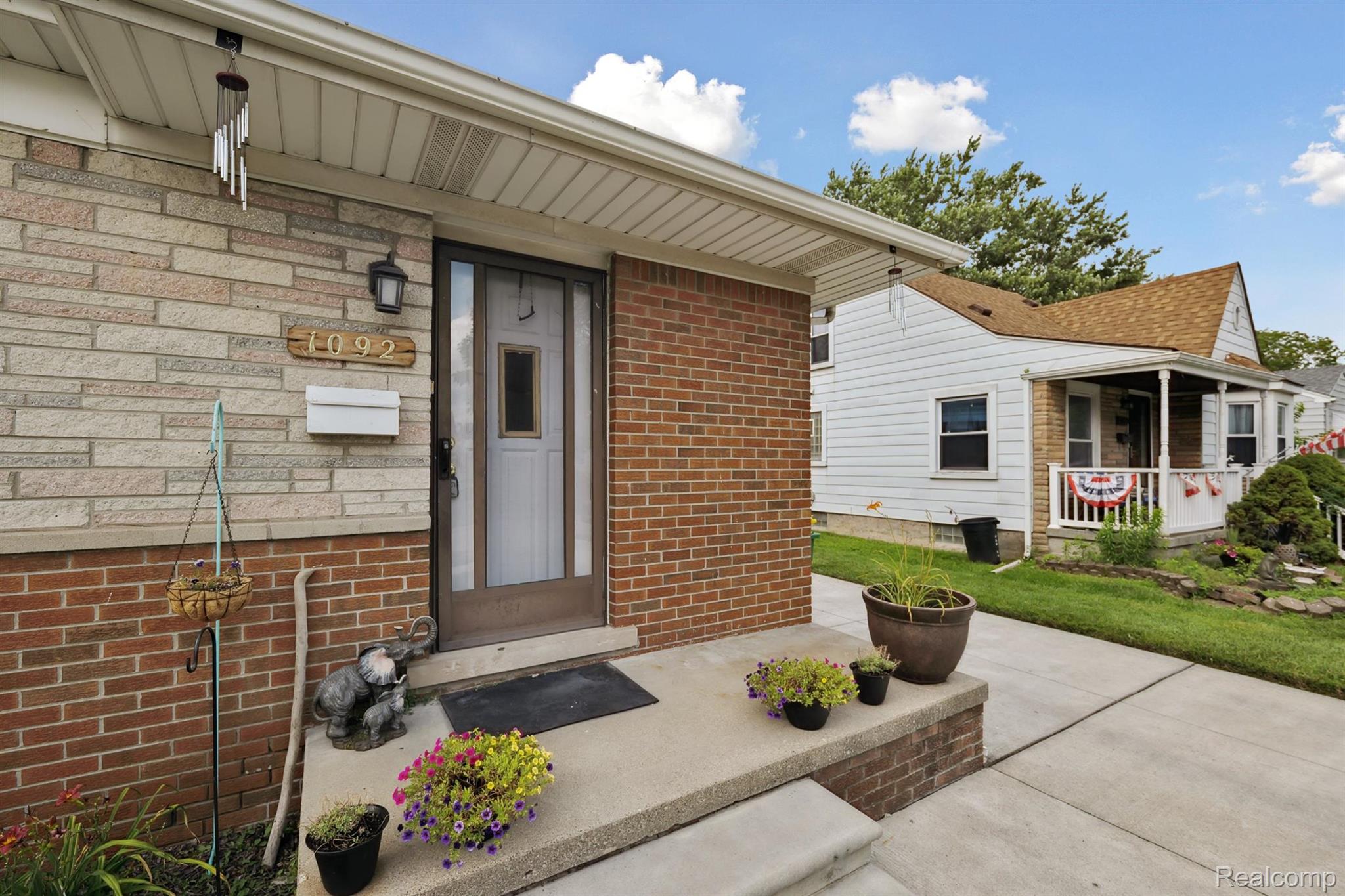 1092 Poplar Court