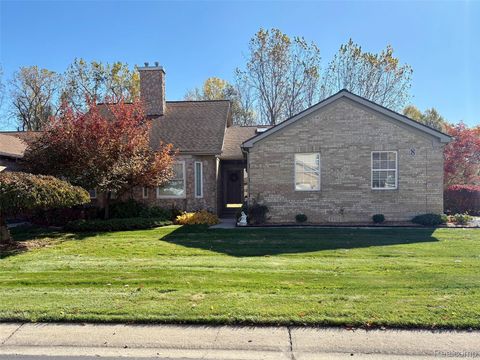 324 Cherry Hill Pointe Drive 27 Canton Charter Township MI 48187