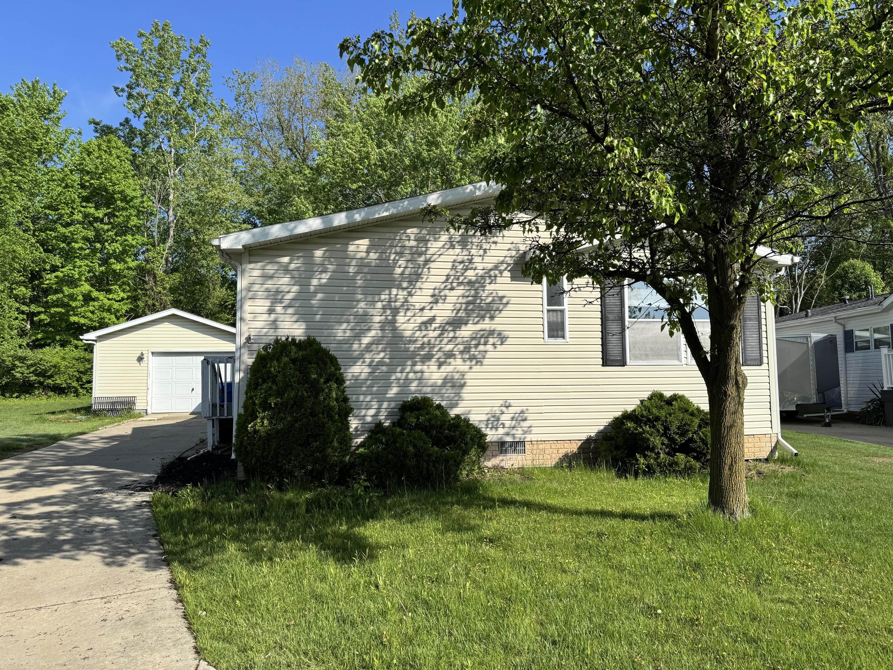 829 Savannah River Drive 82