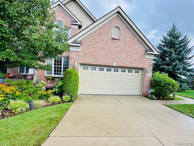 44999 Broadmoor Circle S