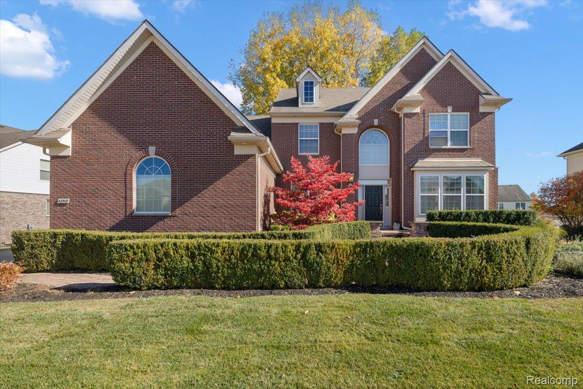 42512 Beechwood Drive