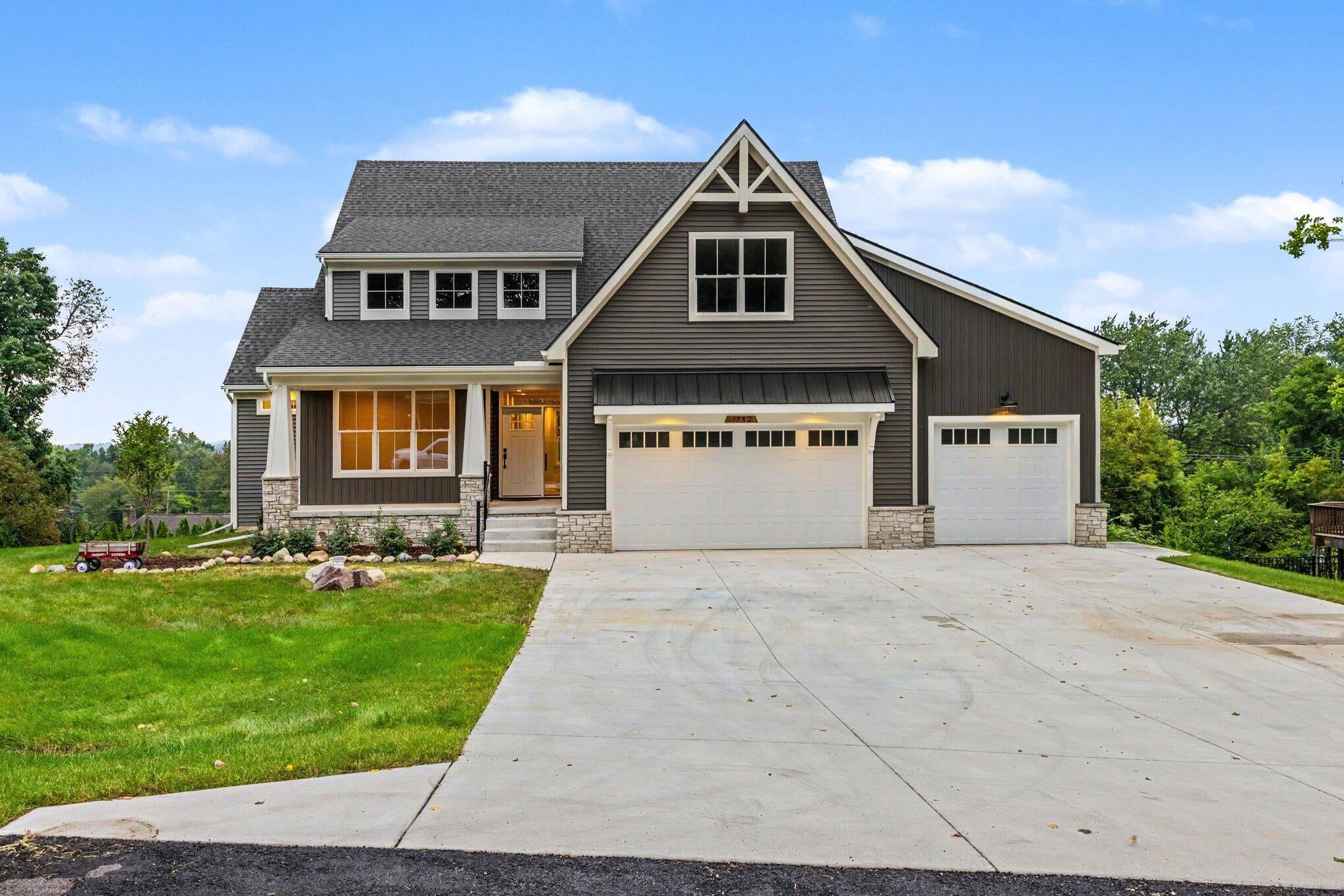 1752 Milford Heights Drive