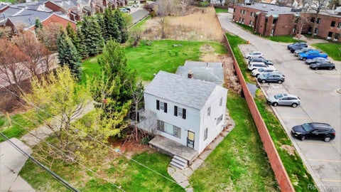 Photo for 33420 Utica Road