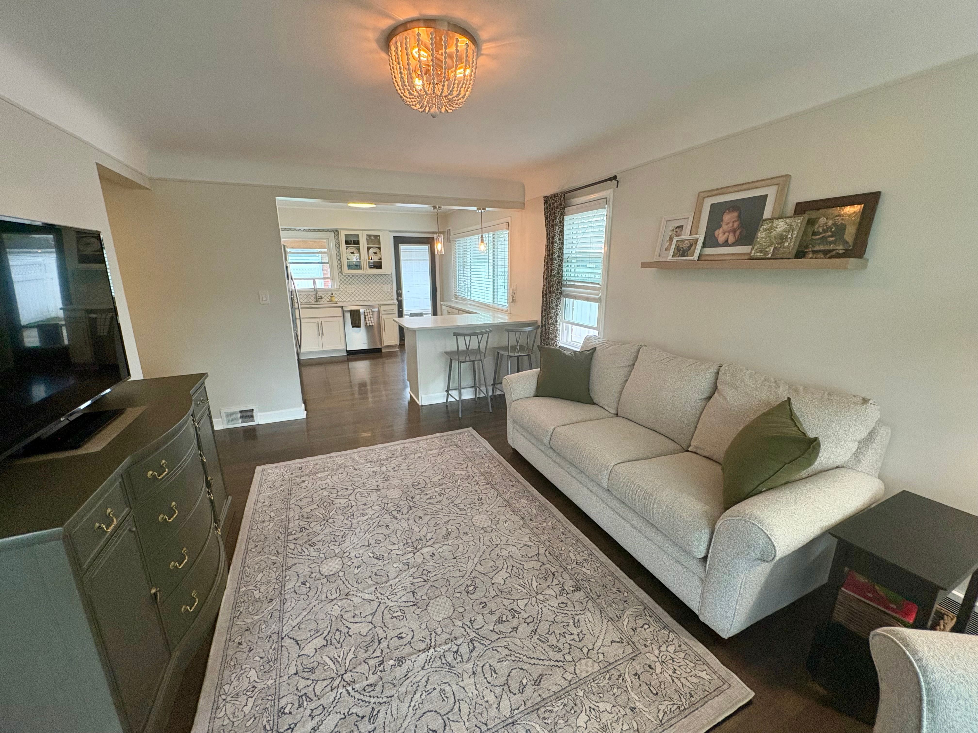1055 16TH Street