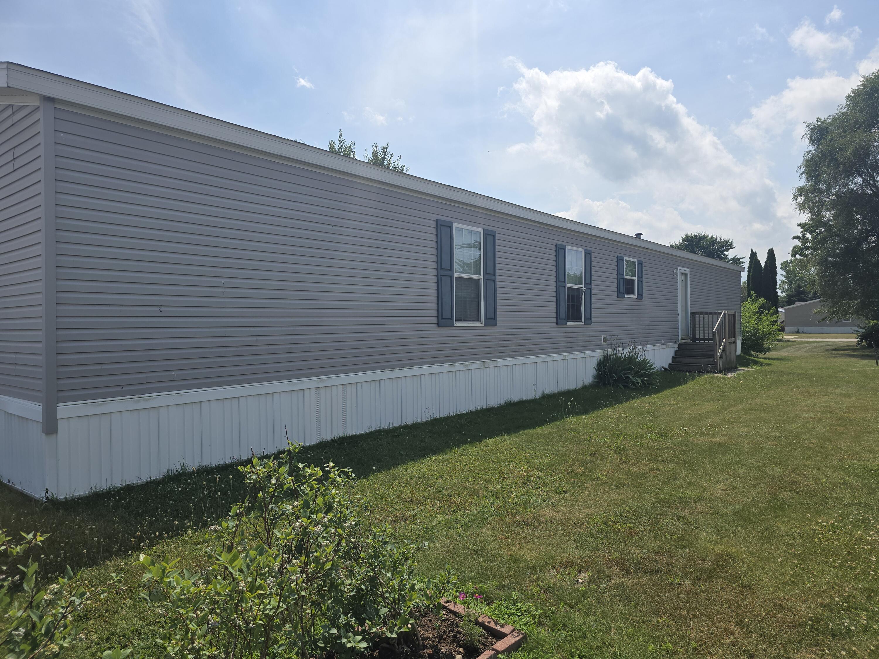 360 E Tuttle  Rd #55