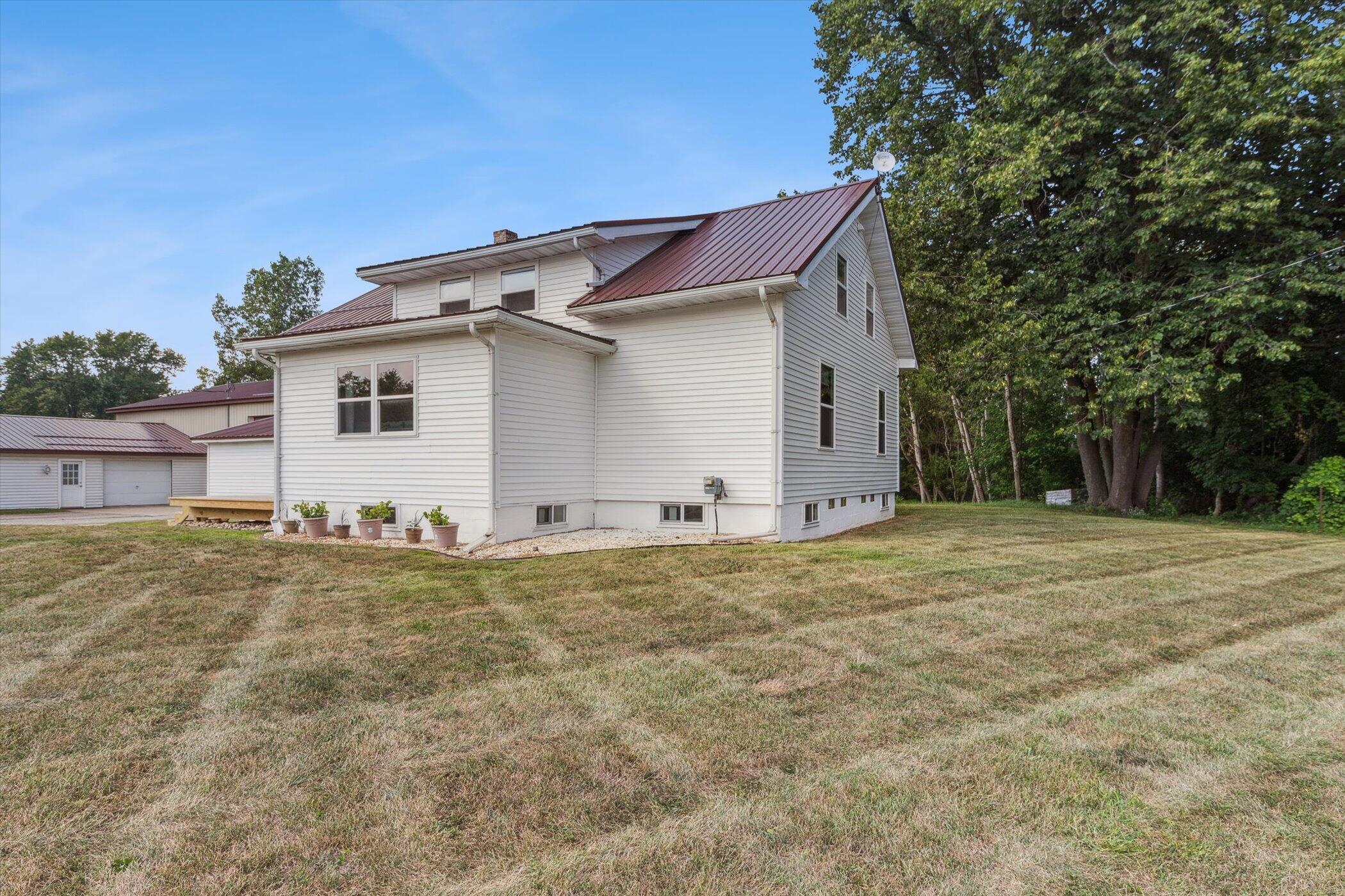 5423 Howard City Edmore Road