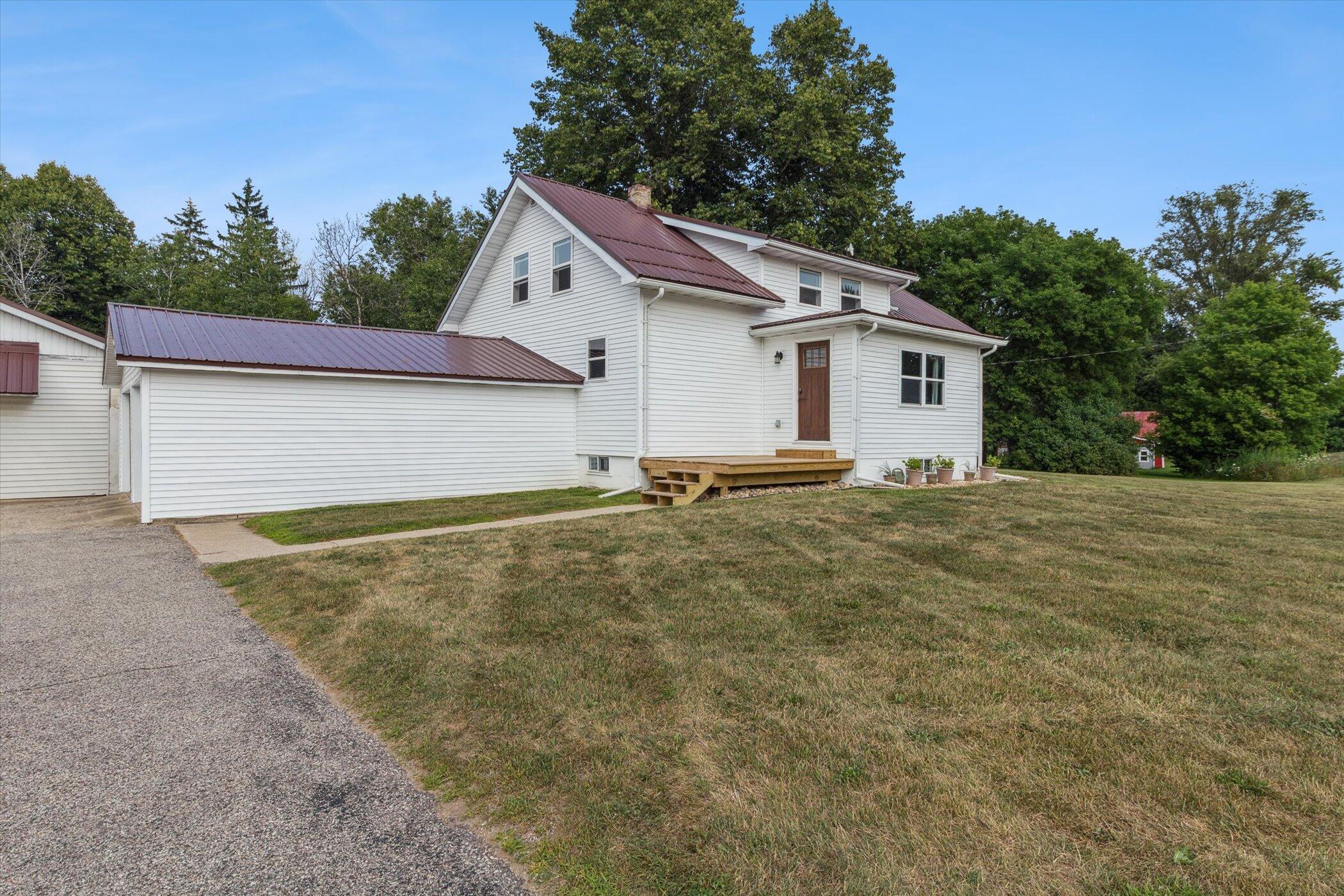 5423 Howard City Edmore Road