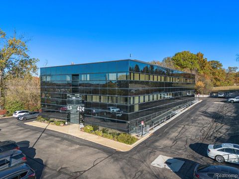 42450 W 12 Mile Rd Road 310 Novi City MI 48377
