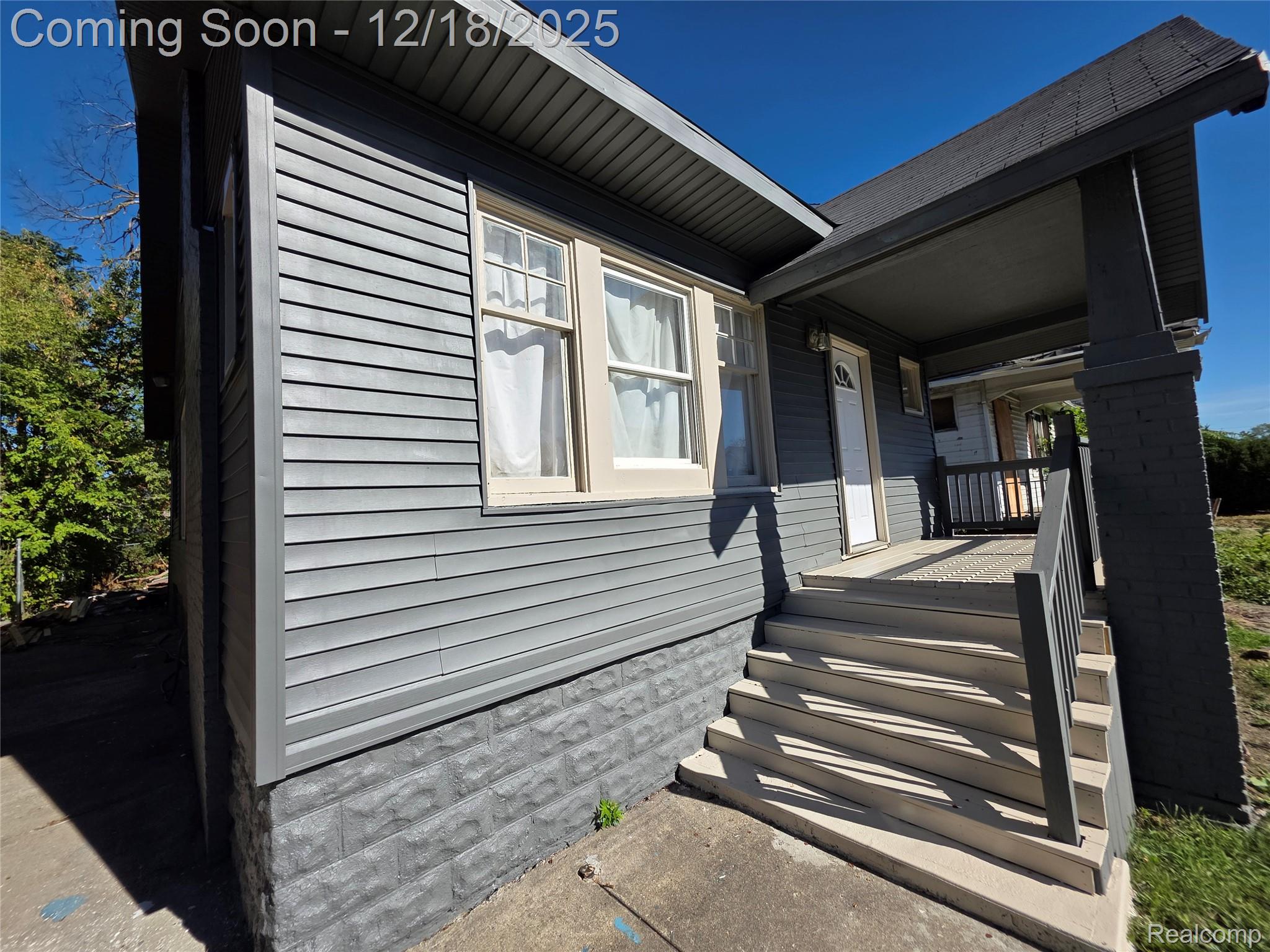 2530 Fullerton Street