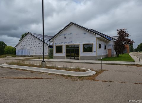 935 W M 36 Pinckney Village MI 48169