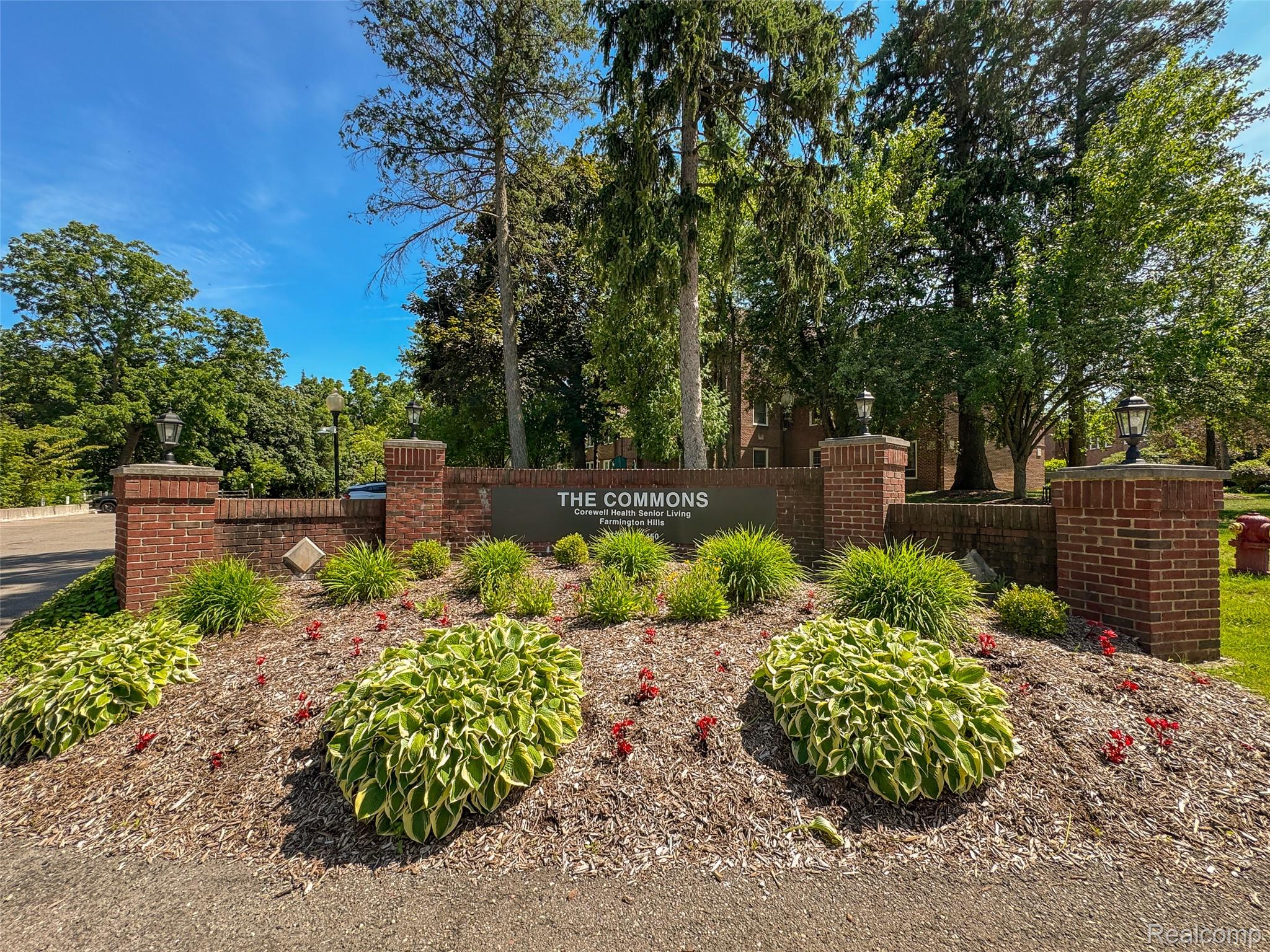 21425 Archwood Circle