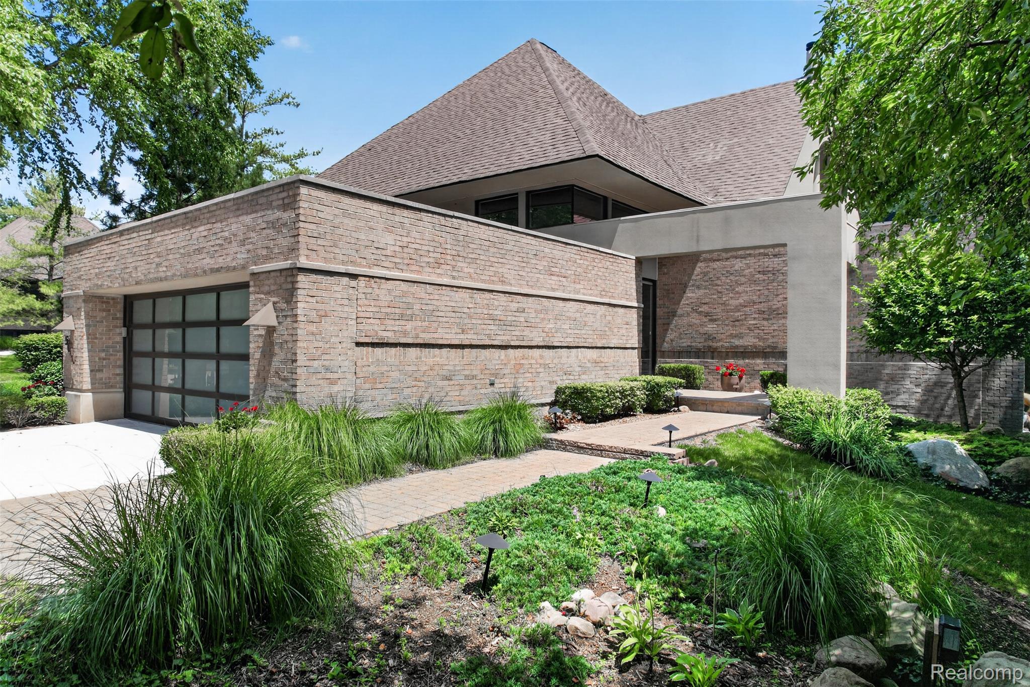 5044 Christy Court