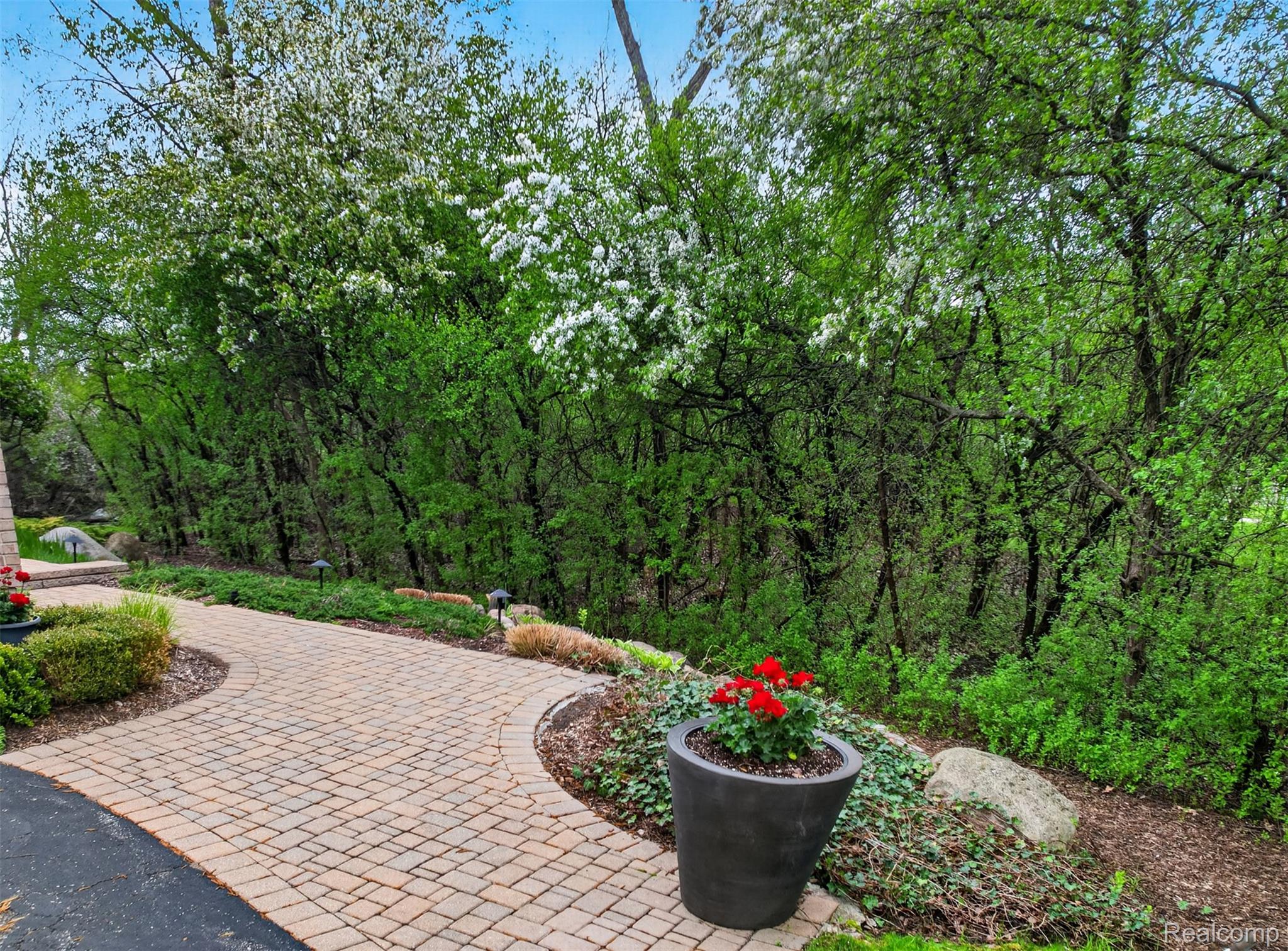 5044 Christy Court